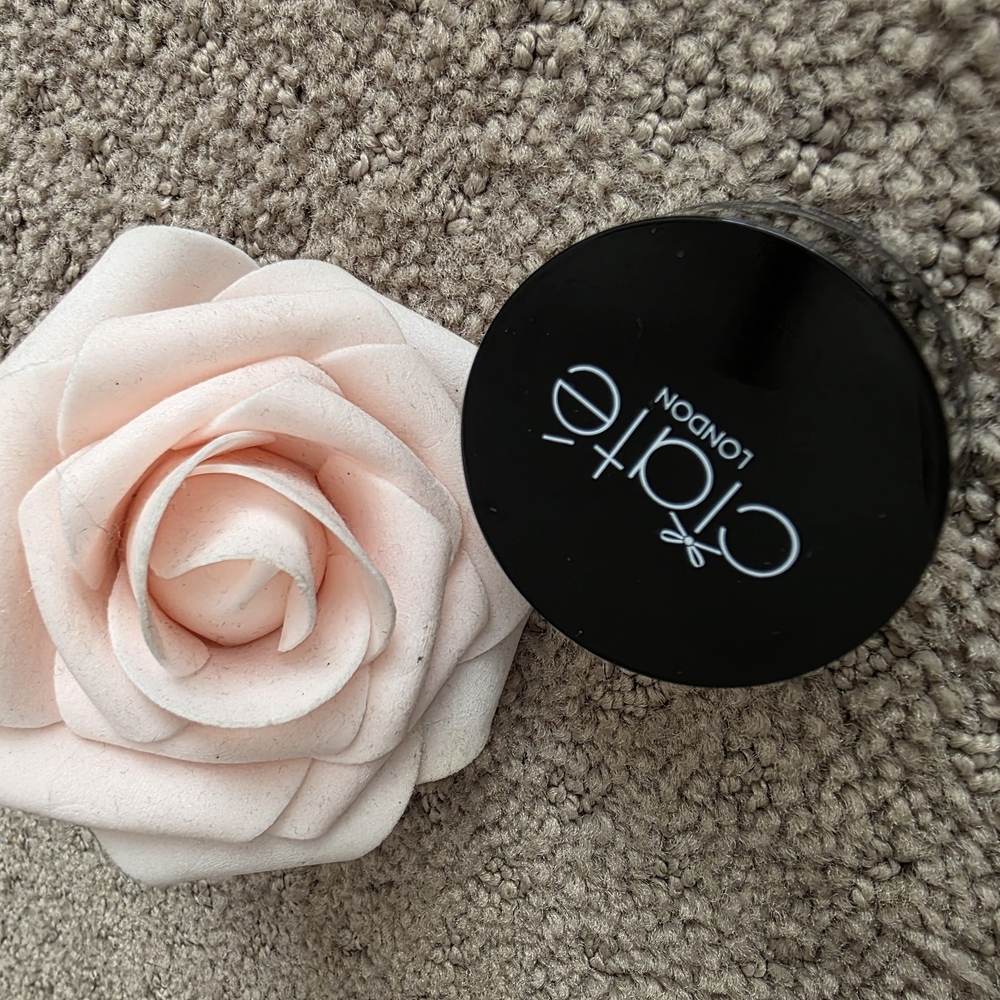 Black Makeup Compact